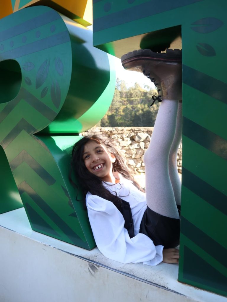 Mimi Vicenzo: A Influenciadora Mirim Que Está Revolucionando as  Passarelas da BRFW