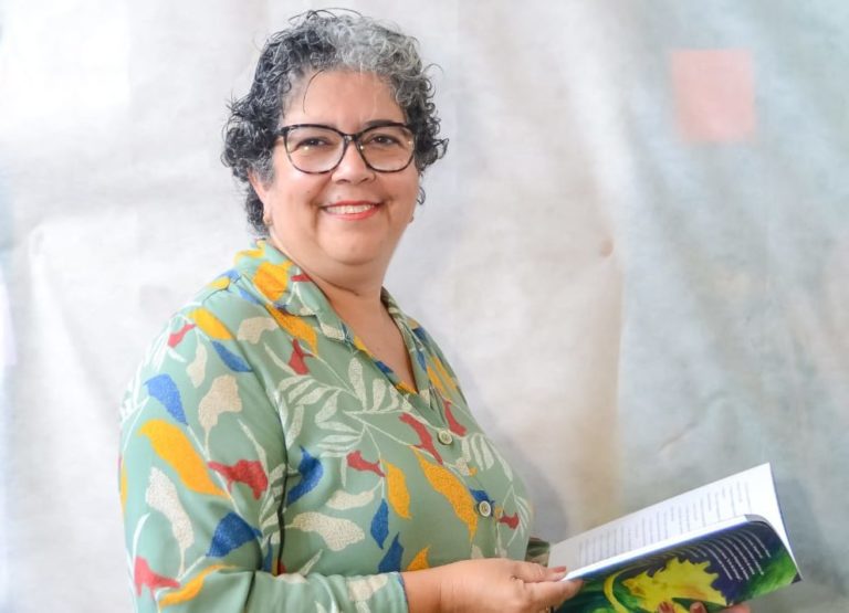 Chega a São Paulo a obra literária da escritora Mônica Martins