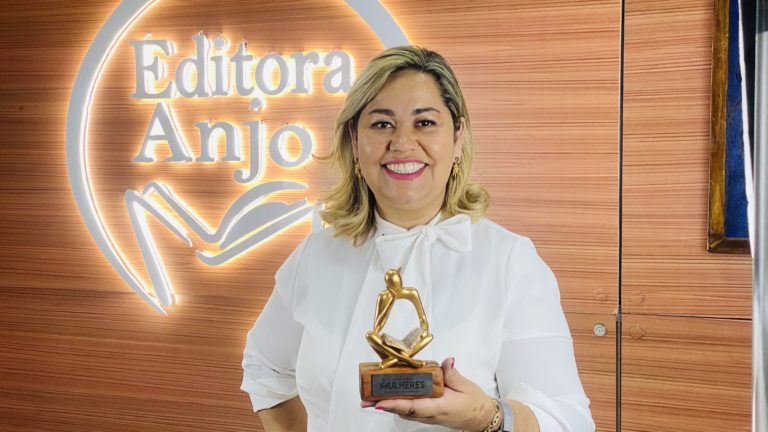 Alaíde Utiama Recebe Prêmio na 27ª Bienal Internacional do Livro de São Paulo com a 10ª Edição de “Mulheres Extraordinárias”