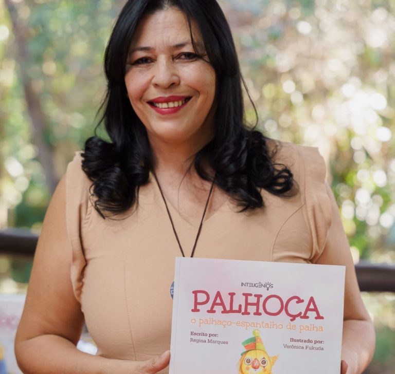 Regina Marques e o Encanto de “Palhoça” na Bienal do Livro