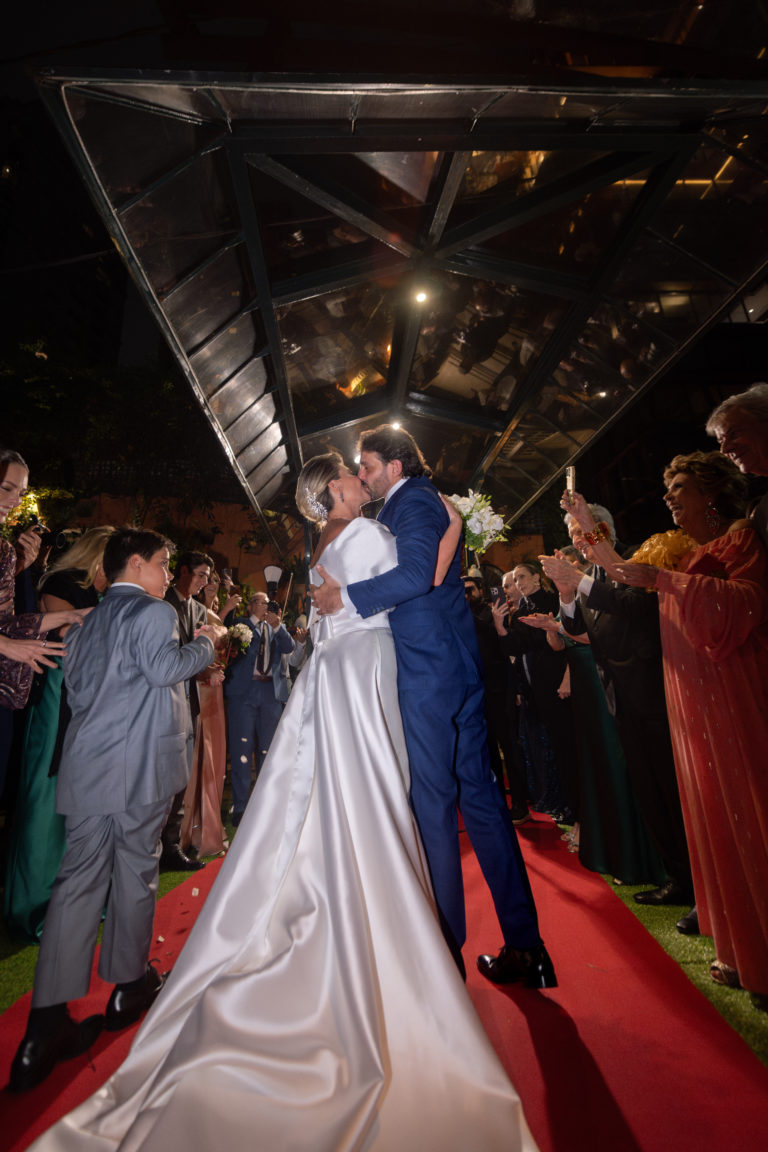 Casamento de Carla Bolla e Thiago Castilho agita a  cena paulistana
