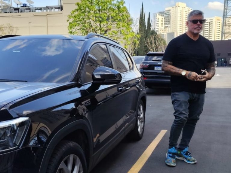 Do Congresso ao Curral: Alexandre Frota Pode Trocar Palanque por Reality Show