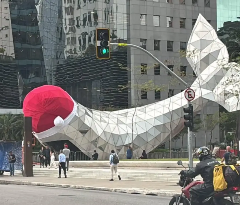 “De símbolo financeiro a risada da internet”: a baleia da Faria Lima e o Natal que virou meme